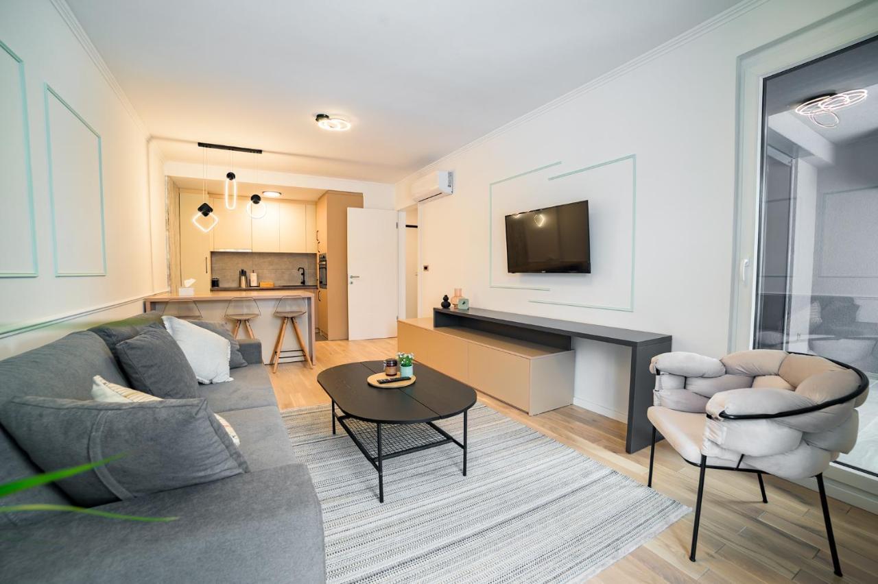 Apartman Epilux Tuzla Exterior photo